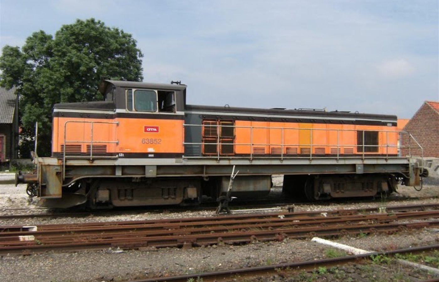 BB 63852 - Diesel-electric locomotive