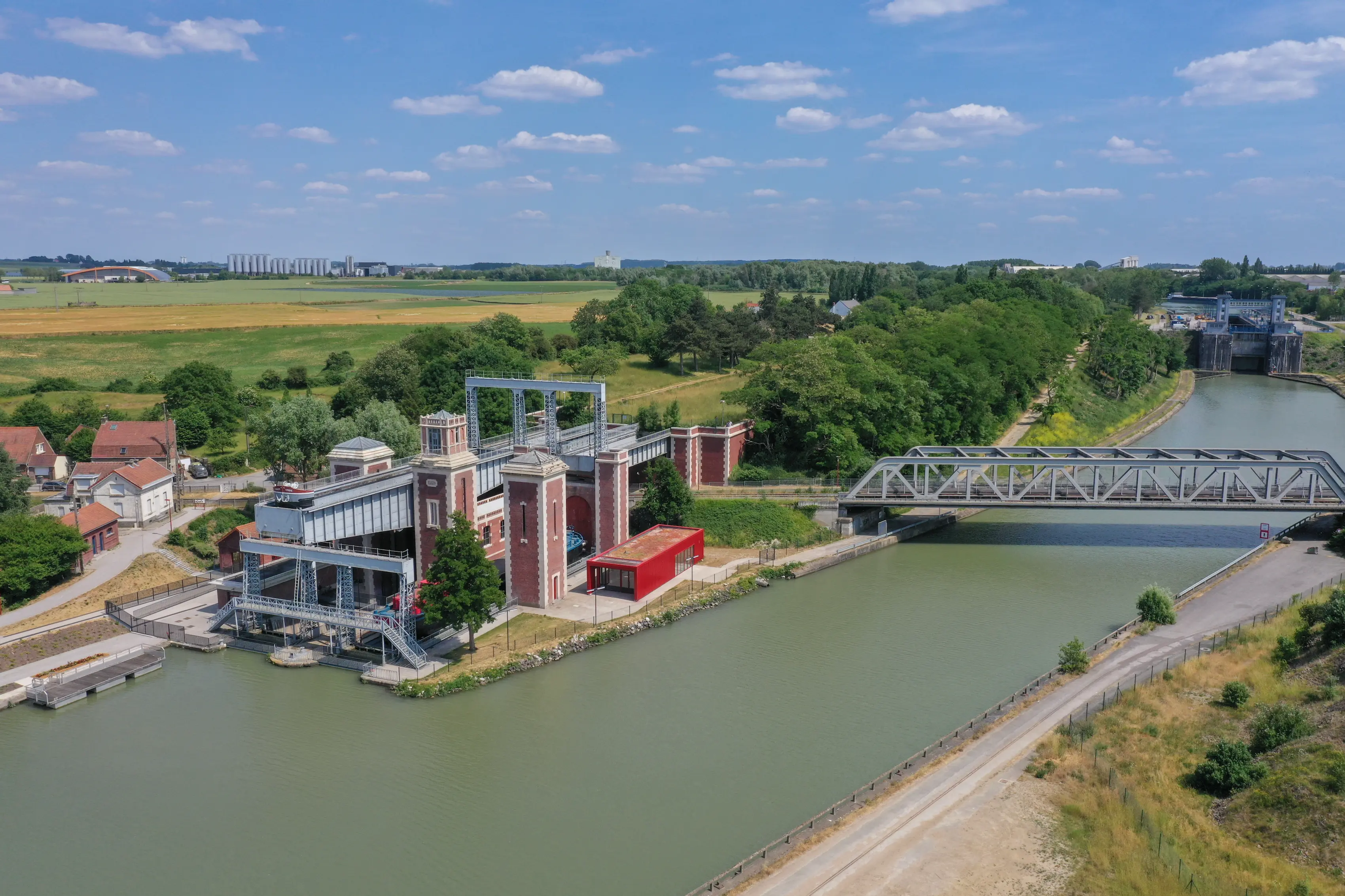 Fontinettes boat lift